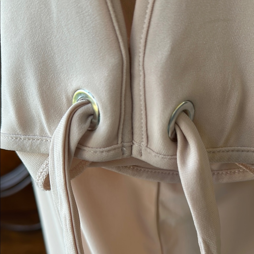 DKNY Cold Shoulder Top - Picture 7 of 11